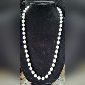 Vintage Sarah Cov White Plastic Floral Beads Necklace 1964